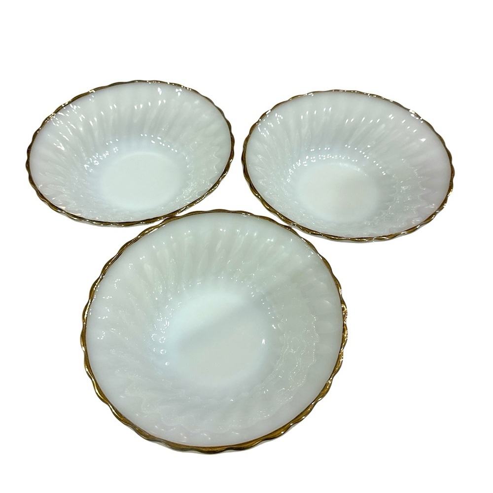 Anchor Hocking Fire King Vintage Milk Glass Swirl Bowls Gold Trim 6.25” Set of 3